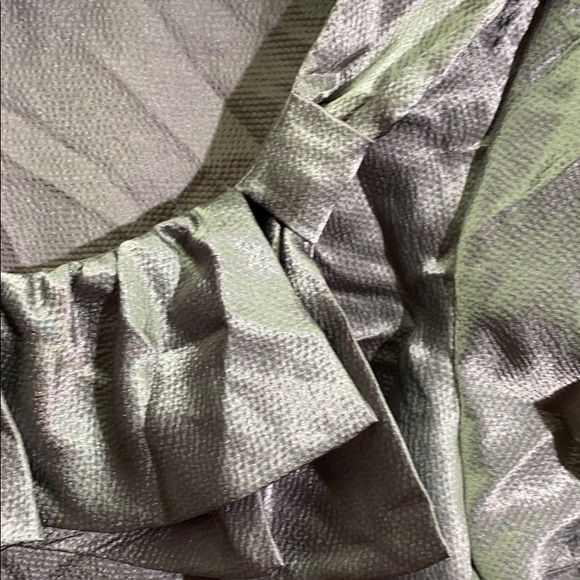 Ann Taylor Shiny Silver Size 8 - Picture 2 of 4